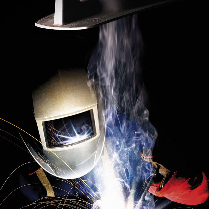 02-fotografia-industrial-seguridad-en-trabajo-soldador